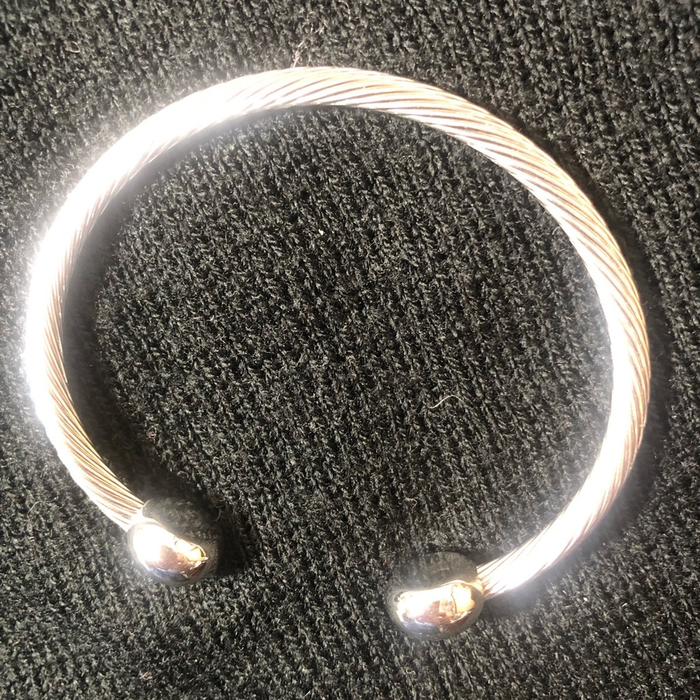 Bangle Bracelet! - Picture 5 of 6
